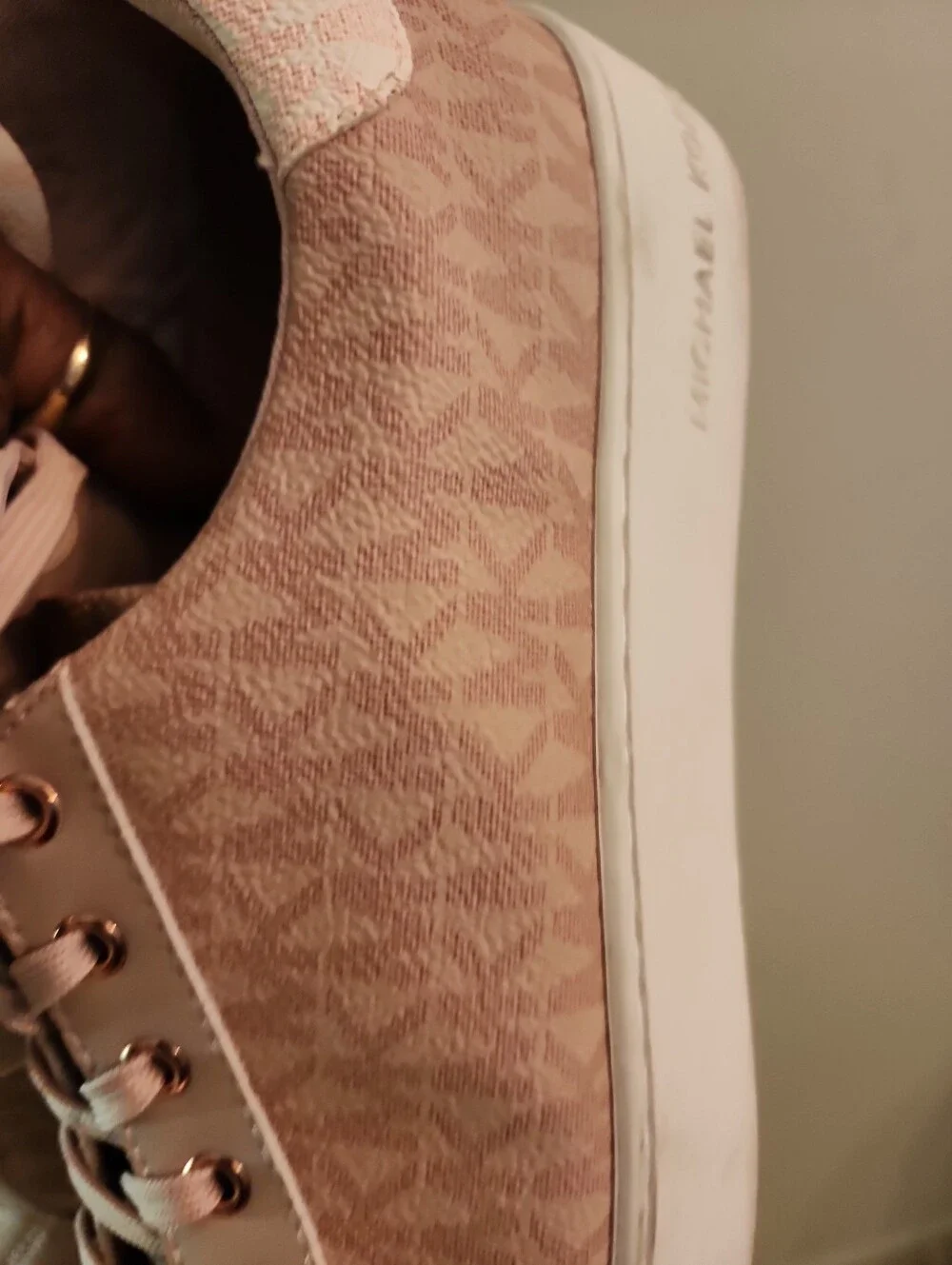 Michael Kors Poppy Monogramed Women's Light Pink Lace-Up Sneakers